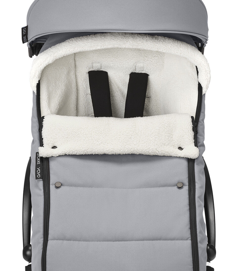 Stokke® YOYO3® 6+ Stone. White Frame. Footmuff buttons, detail. galery image 8